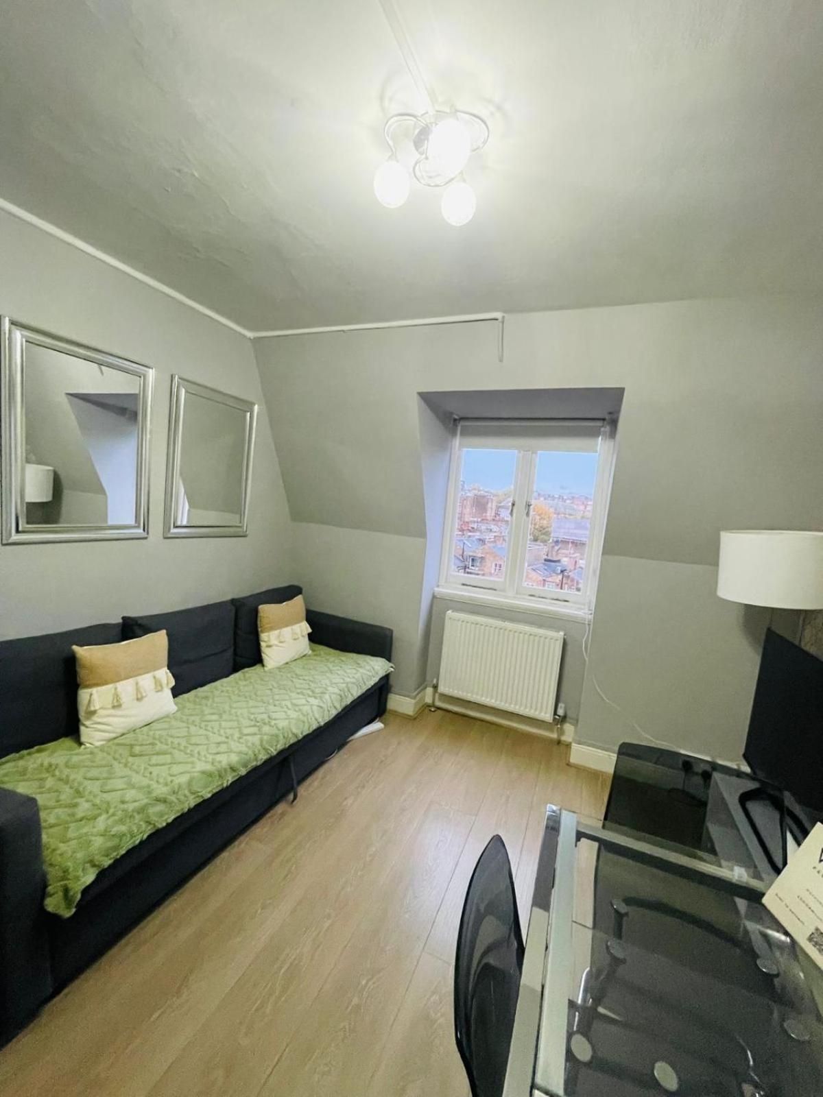 Apartments In The Heart Of High Street Kensington London Room photo