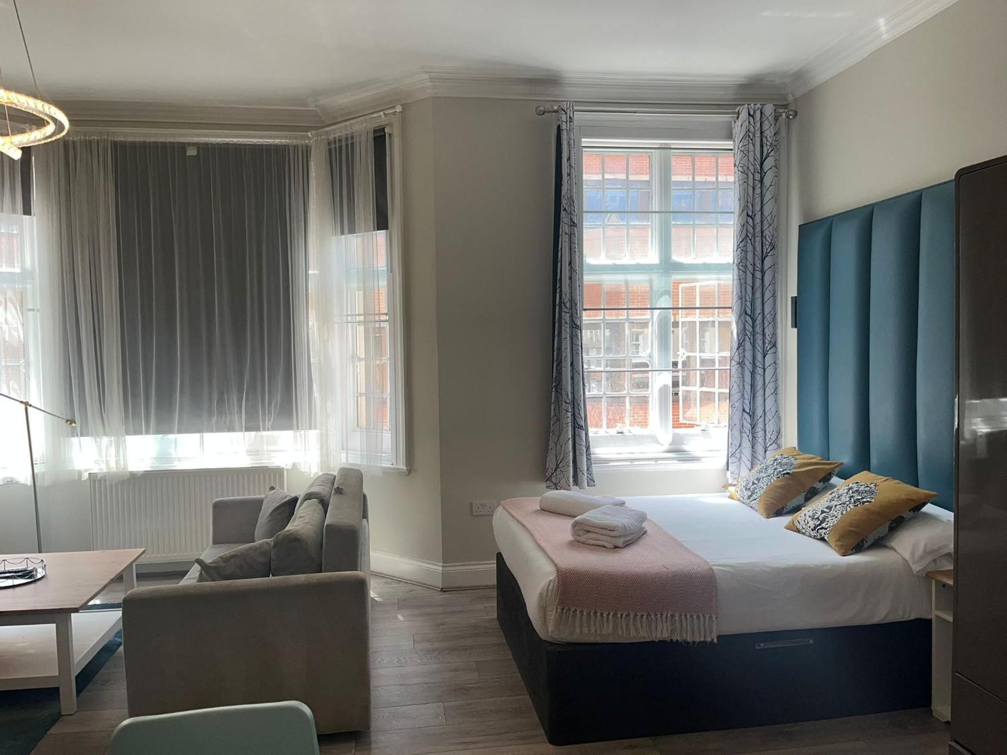 Apartments In The Heart Of High Street Kensington London Room photo